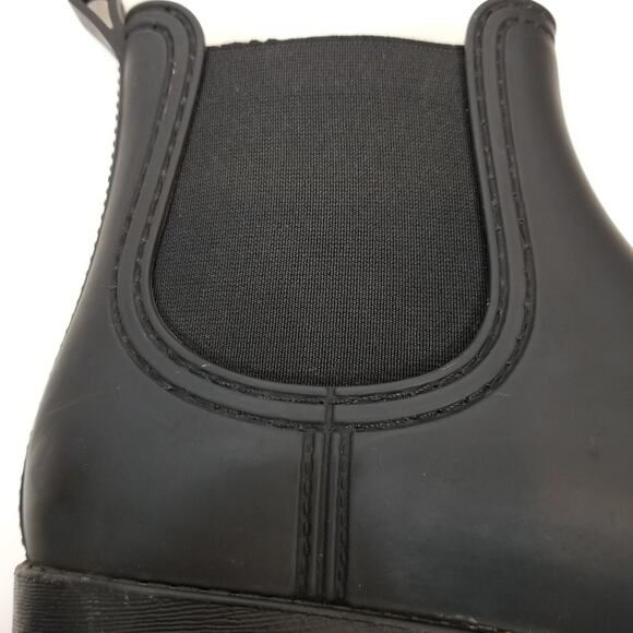Jeffrey Campbell Women's Cloudy Rain Booties Chelsea Lug Sole Matte Black Size 9 - Picture 4 of 9